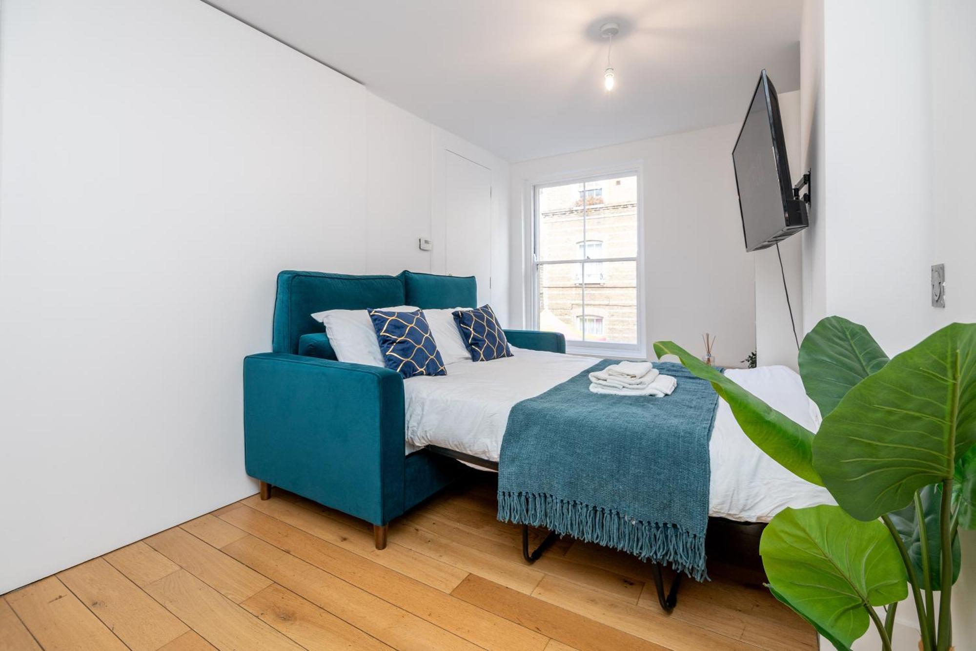 The Deluxe Barbican Duplex Лондон Екстериор снимка