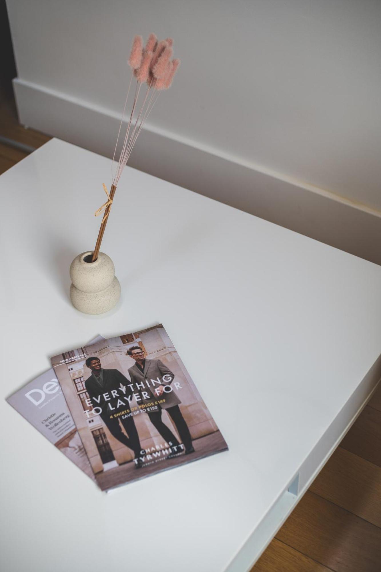 The Deluxe Barbican Duplex Лондон Екстериор снимка